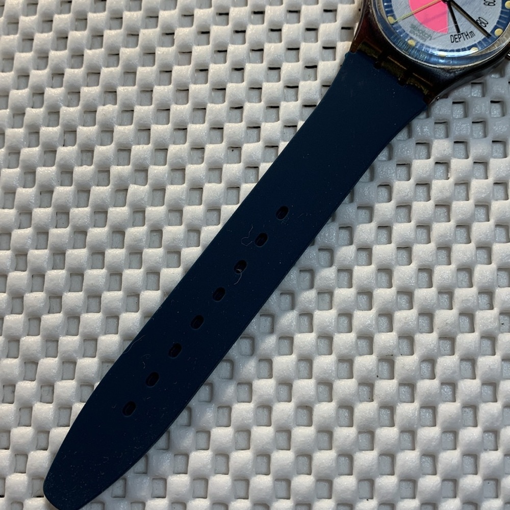 Swatch Watch - GV102 - SCOOB-A-DOO - Picture 4 of 9